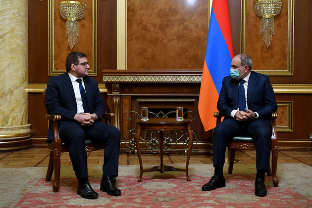 Пашинян обсудил досрочные выборы с представителями еще двух партий