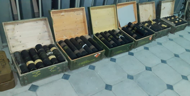 Оружие и боеприпасы, брошенные бегущими оккупантами, найдены в освобожденном Суговушане (ФОТО)