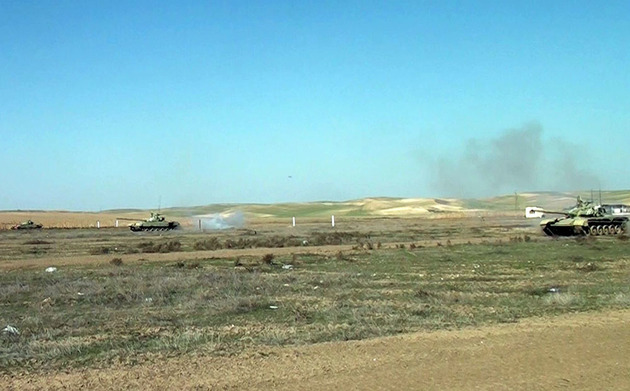 Первые боевые стрельбы танкистов в новом году прошли в Азербайджане (ФОТО, ВИДЕО)