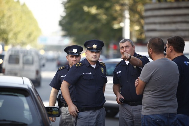 Полиция Грузии объяснила газовую атаку на штаб партии Саакашвили