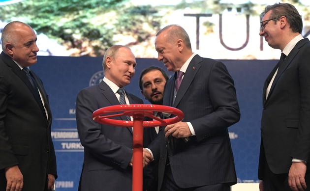 Путин и Эрдоган заложат фундамент третьего реактора АЭС "Аккую" онлайн