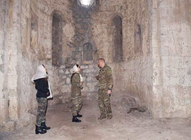 Ильхам Алиев: мы реконструируем разрушенные оккупантами албанские храмы в Хунерли и Туге (ВИДЕО)