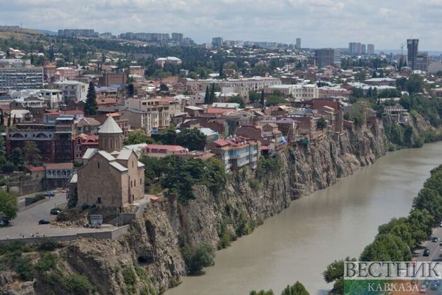 Строители на сутки оставят без воды центр Тбилиси 