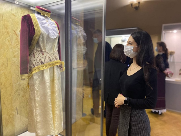 В Краснодаре открылась выставка о женской моде