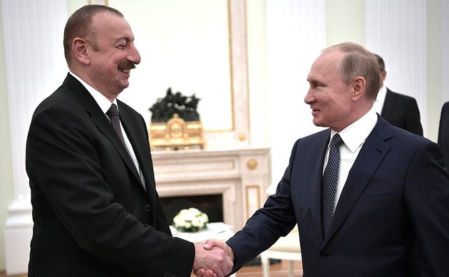 Владимир Путин обсудил с Ильхамом Алиевым ситуацию в Карабахе