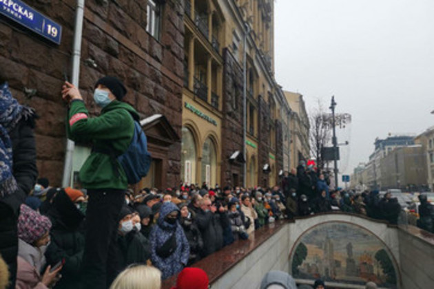 Россия на 40 лет закрыла въезд мигрантам, принявшим участие в протестных акциях в Москве