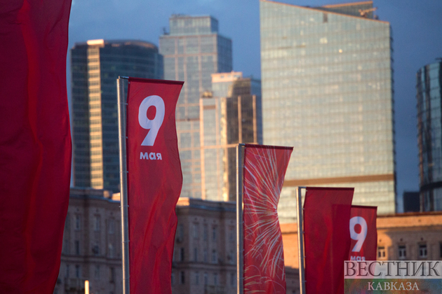 Москву украсили ко дню Победы (фоторепортаж)  2021-05-08