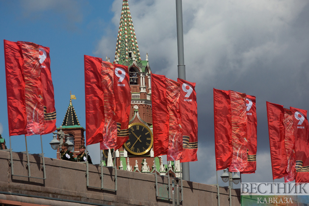 Москву украсили ко дню Победы (фоторепортаж)  2021-05-08