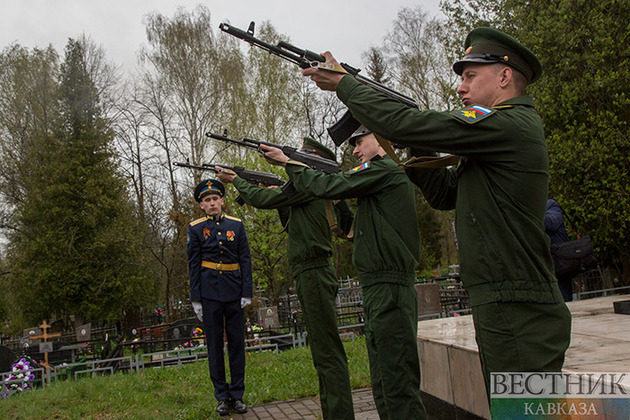 Россия празднует День Победы (фоторепортаж)