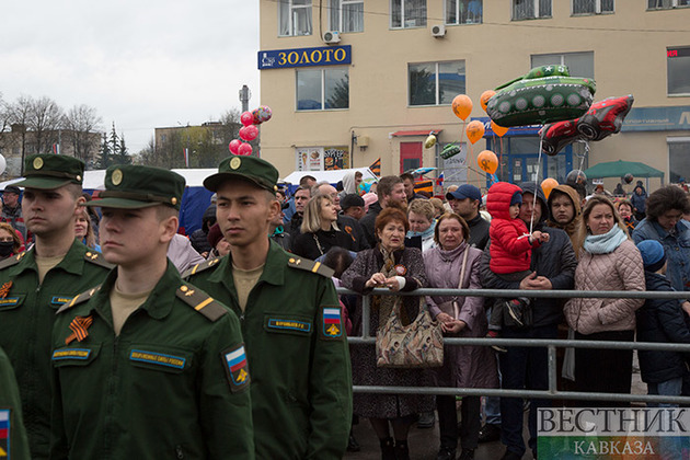 Россия празднует День Победы (фоторепортаж)