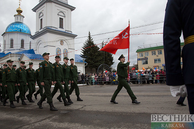 Россия празднует День Победы (фоторепортаж)