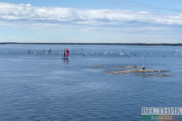 Еще одно нефтяное пятно ликвидируют в Черном море у Туапсе