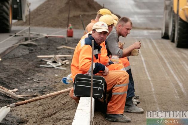 Масштабный ремонт дорог нарушил работу транспорта Таганрога - СМИ