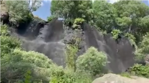 Почерневший водопад напугал жителей Армении (ВИДЕО)