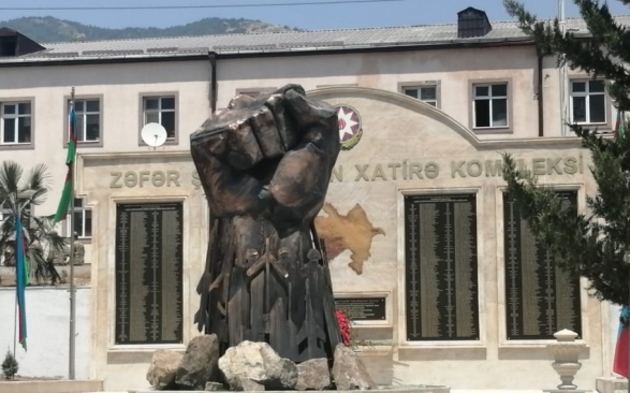 В Гадруте появился символ освобождения земель Азербайджана – "Железный кулак"