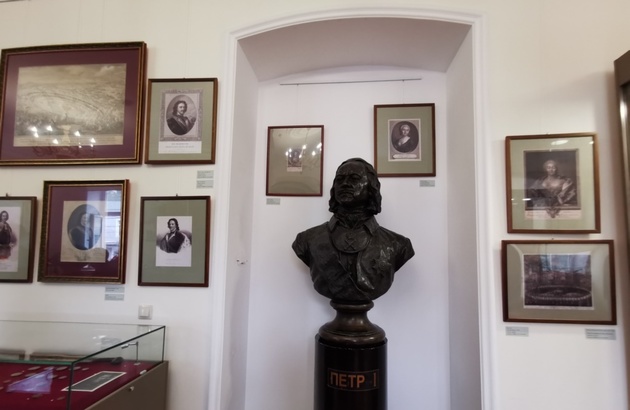В Национальном музее Дагестана открыли выставку ко дню рождения Петра I