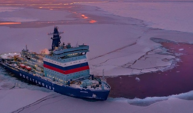 Битва за господство в Арктике: Россия строит гигантские ледоколы