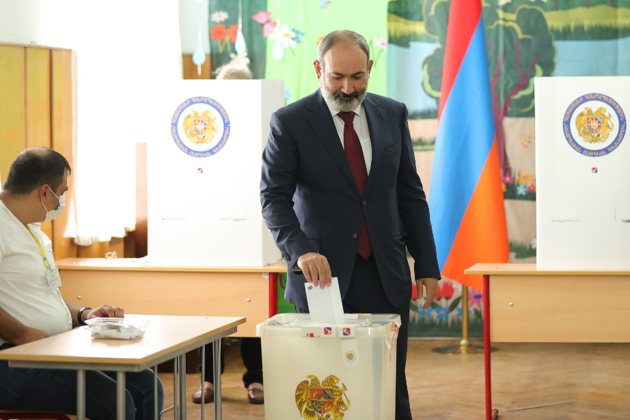 ЦИК Армении утвердил новый парламент, у Пашиняна - абсолютное большинство