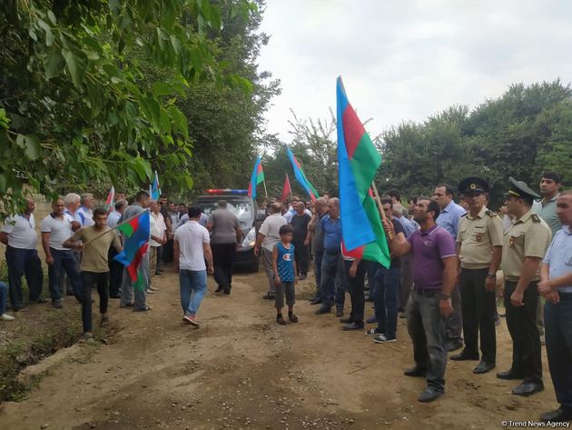 В Азербайджане простились с прапорщиком, убитым армянским снайпером в Кельбаджаре (ФОТО)