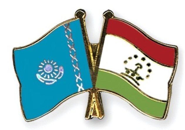 Главы Минобороны Казахстана и Таджикистана обсудили ситуацию на афганской границе