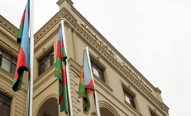 Баку опроверг фейк об обстреле азербайджанской военной машины