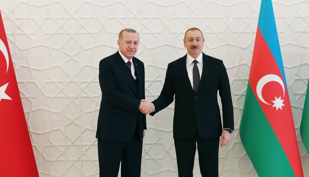 Алиев и Эрдоган обсудили пожары в Турции и провокацию Армении