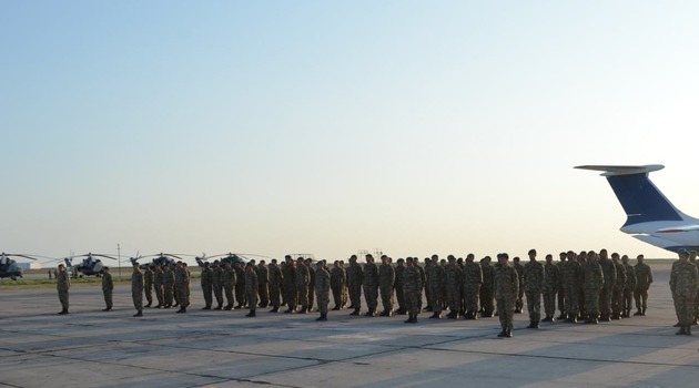 Азербайджанские миротворцы вернулись из Кабула в Баку
