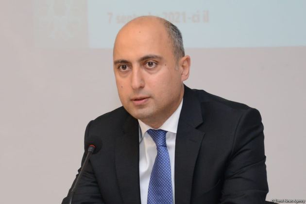 Азербайджан возобновляет очную форму обучения в вузах и ссузах