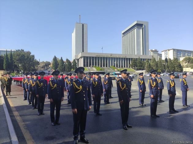 В Баку празднуют 103-летие освобождение города Кавказской исламской армией (ФОТО)