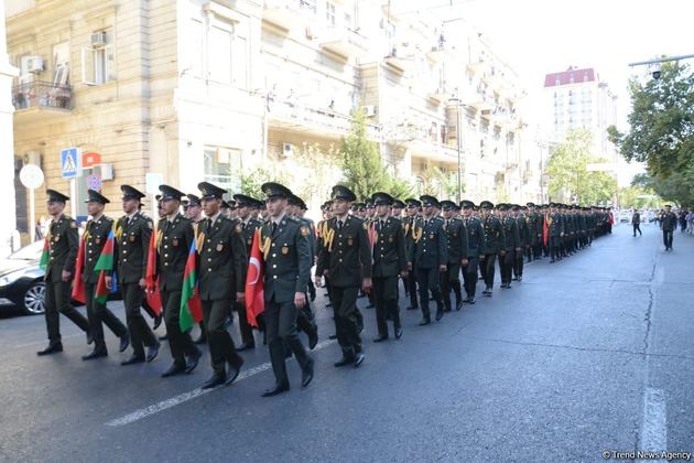 В Баку празднуют 103-летие освобождение города Кавказской исламской армией (ФОТО)