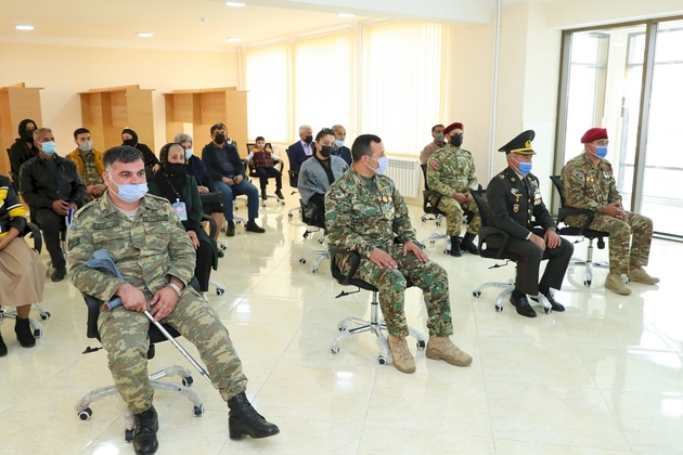 Семьи шехидов и инвалидов войны получили еще 50 квартир в Азербайджане (ФОТО)