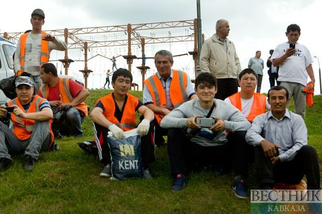 Узбекские мигранты будут проходить предвыездную подготовку перед Россией