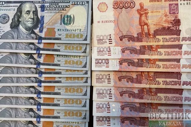 Рубль снова вошел в топ-20 самых популярных валют мира