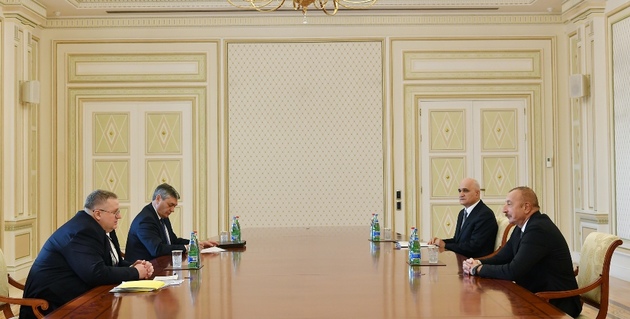 Президент Азербайджана Ильхам Алиев принял вице-премьера РФ Алексея Оверчука