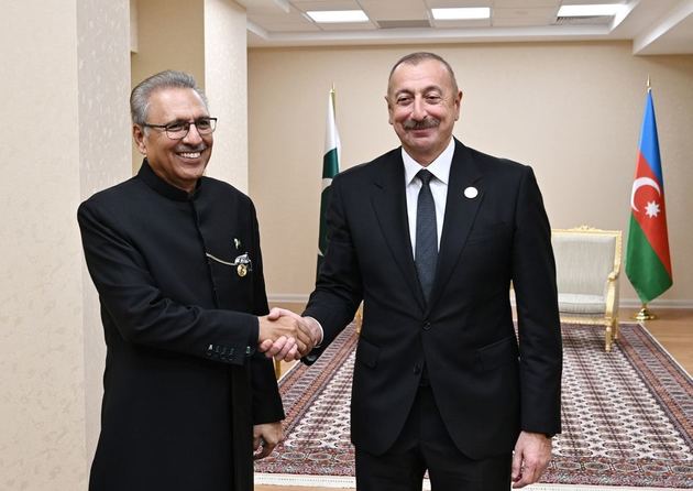Президент Азербайджана провел встречу с пакистанским коллегой