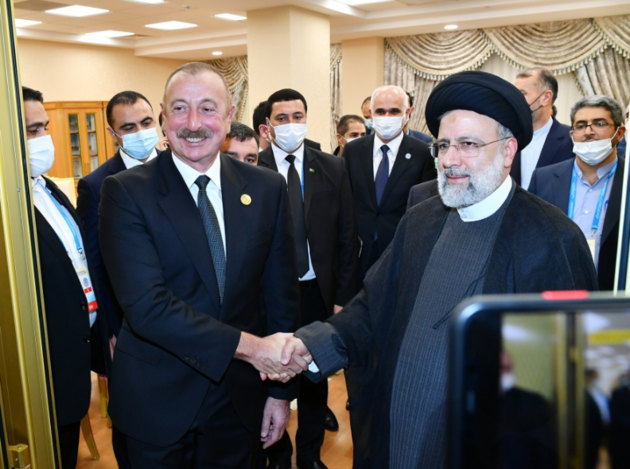 Ильхам Алиев и Эбрахим Раиси договорились развивать отношения Баку и Тегерана по возрастающей