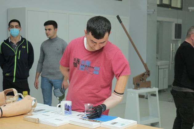 Еще одна группа ветеранов Отечественной войны Азербайджана получила высокотехнологичные протезы (ФОТО)