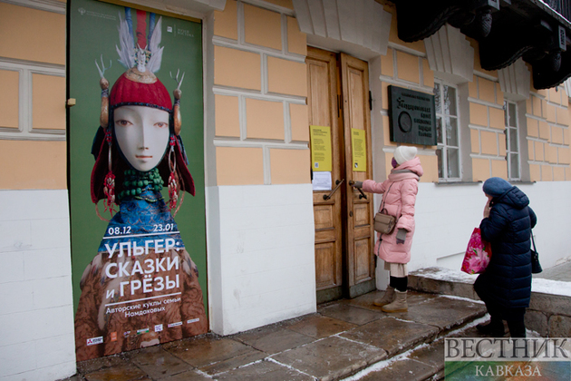 В Музее Востока открылась выставка авторских кукол семьи Намдаковых (фоторепортаж)
