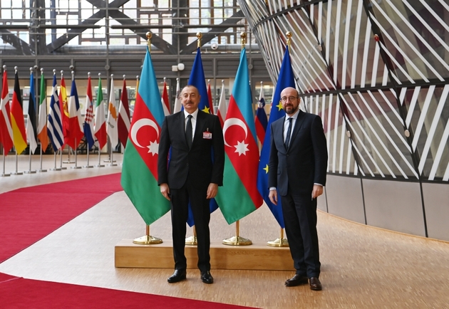 Ильхам Алиев: Зангезурский коридор будет организован по аналогии с Лачинским коридором