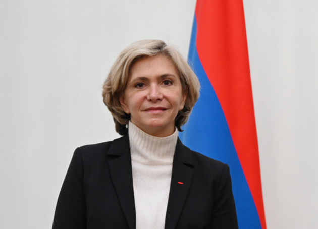 Французская оппозиция вторглась на территорию Азербайджана