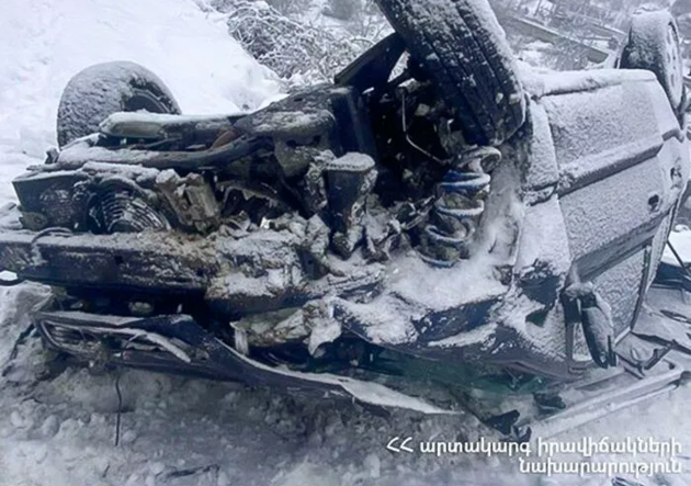 Автомобиль упал в ущелье в Армении, есть раненые