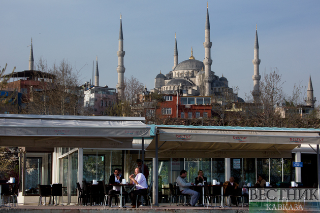 Турция приняла более 30 млн туристов в 2021 году