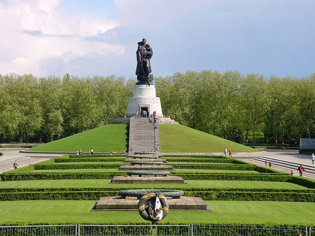 Дагестанский парк "Патриот" украсят копии памятников воинам-освободителям
