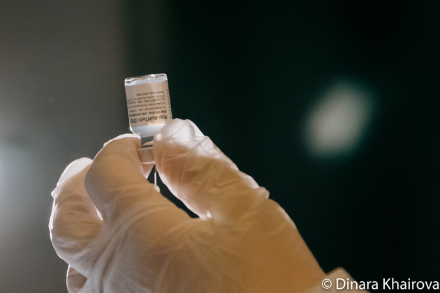Вакцину "Спутник Лайт" будет выпускать индийская Hetero Biopharma 