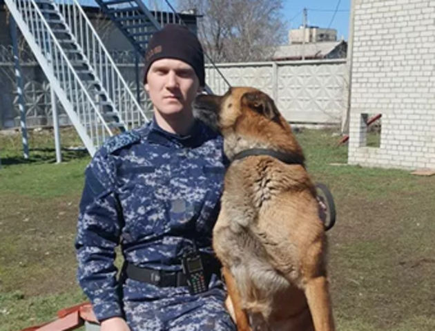 Два мешка наркотика нашла в машине служебная собака в Алматинской области