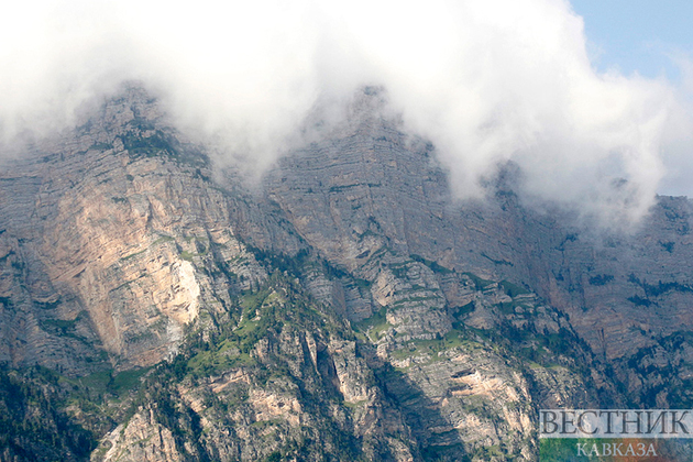МЧС предупредило о дождях, грозах и селях в горах Северного Кавказа