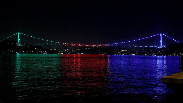 Стамбул поздравил Азербайджан с Днем независимости