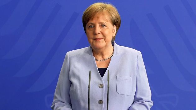 Меркель заявила, что против запрета русской культуры