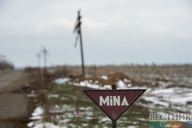 Украинские военные подорвались под Луганском на собственных минах