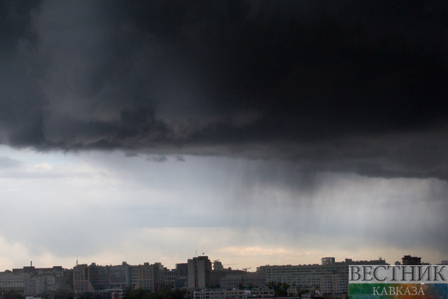 МЧС: в понедельник на Москву снова обрушится гроза
